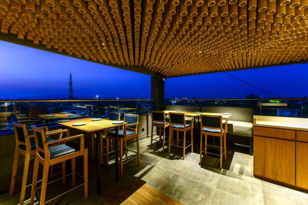 Regenta Place Raysons Kolhapur Dış mekan fotoğraf